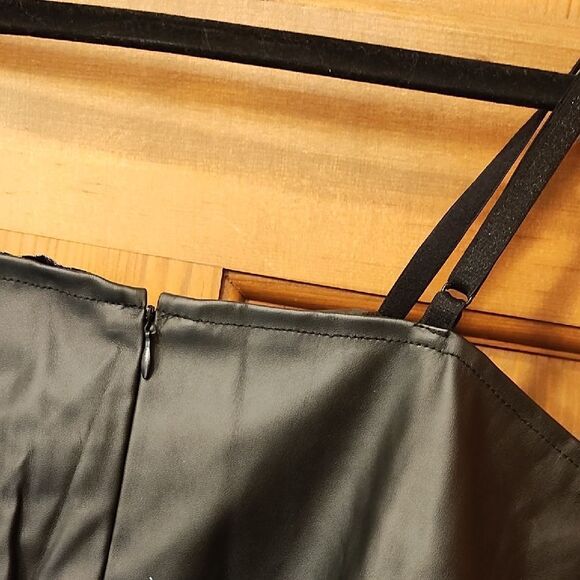 Love X Design Elegant Black Bodysuit - Picture 6 of 7